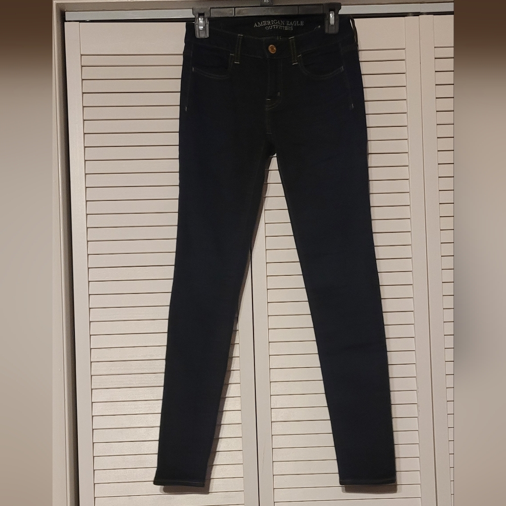 American Eagle Outfitters Women's Blue Dark Wash Skinny Jeans